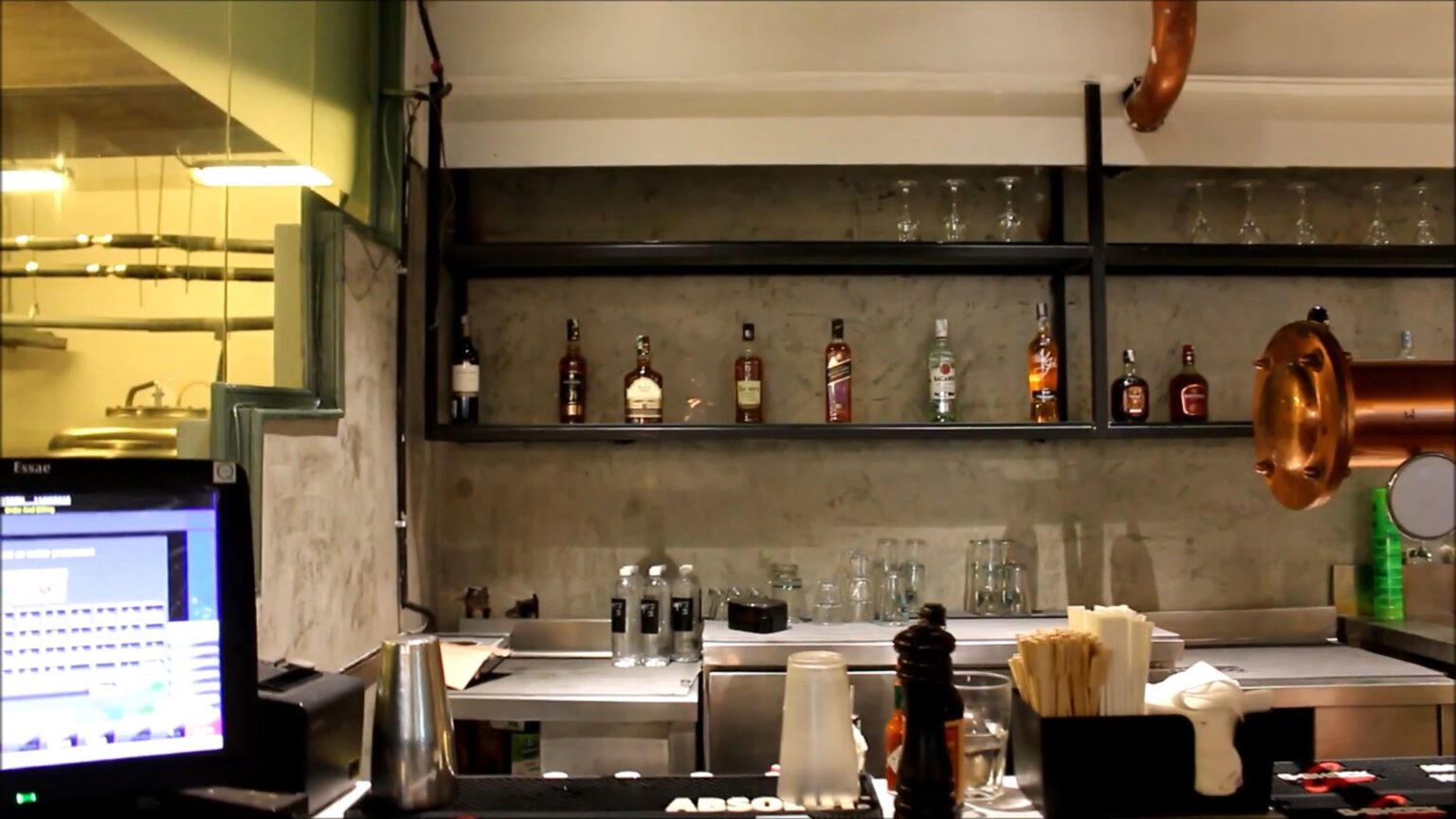 15 Best Clubs and Bars in Bristol 2024 Vibrant Nightlife Scene